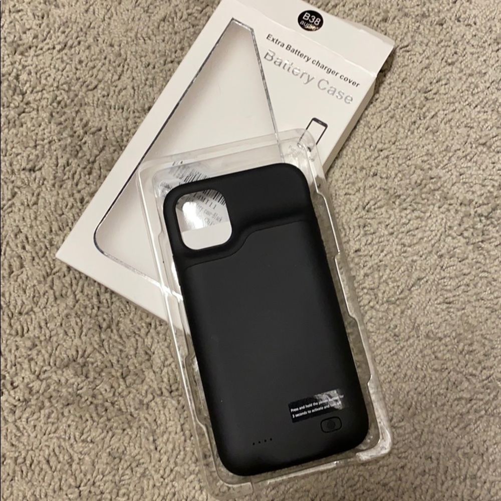 iPhone 11 external battery case